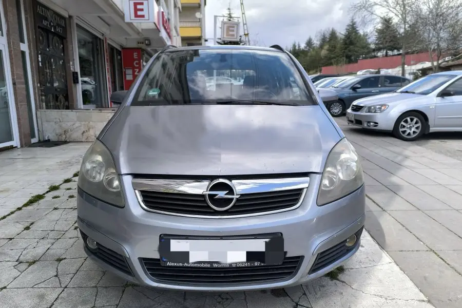 2005 7KİŞİLİK OPEL ZAFİRA 256 BİNDE 2 PARÇA BOYALI